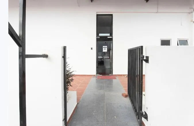 ג'והור בהרו Hotel Ezzyhome Kebun Teh